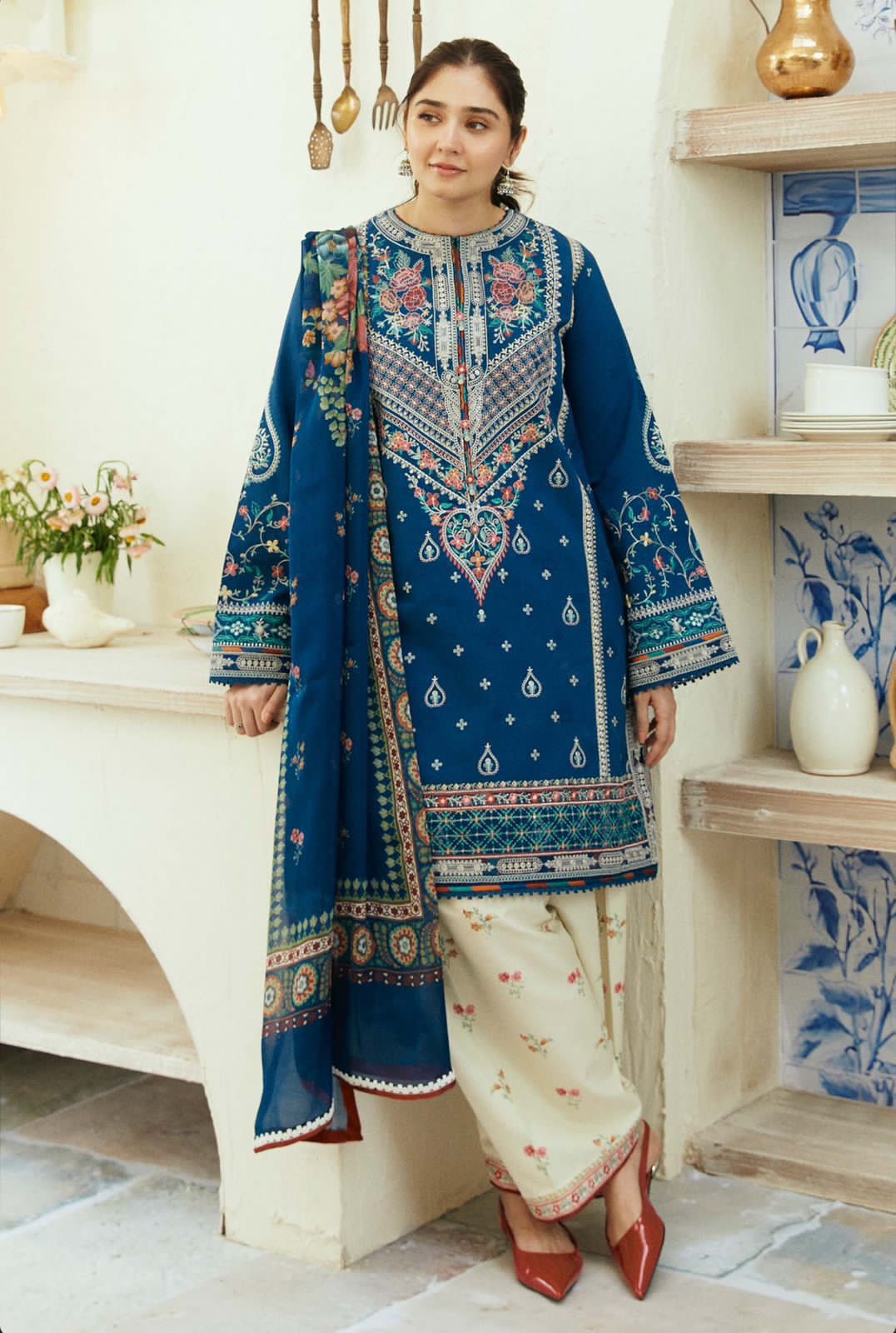3 piece Swiss Jacquard lawn suit (unstitched)2